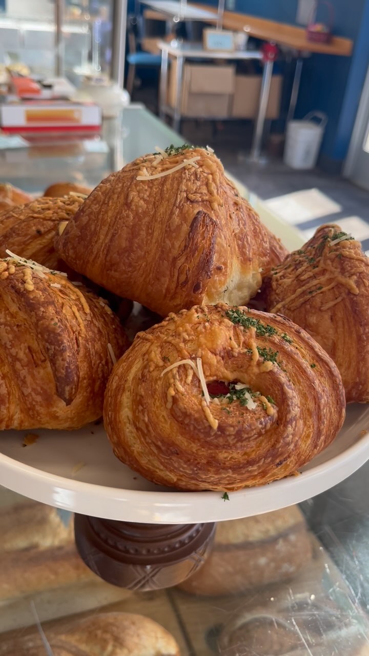 We’re back tomorrow from our short break! See you for a sweet treat from 7am - 5pm tomorrow or 8am - 5pm this weekend 🥐